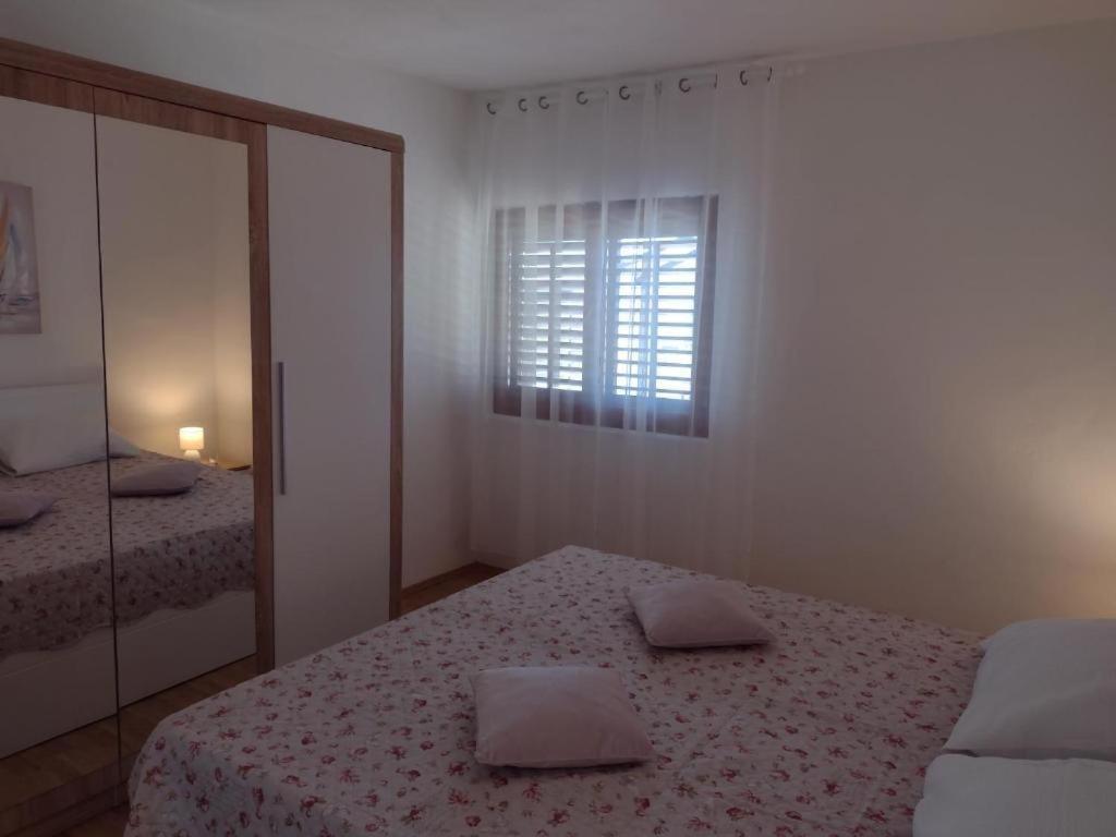 Gordana Apartmani Ljubač Exterior foto
